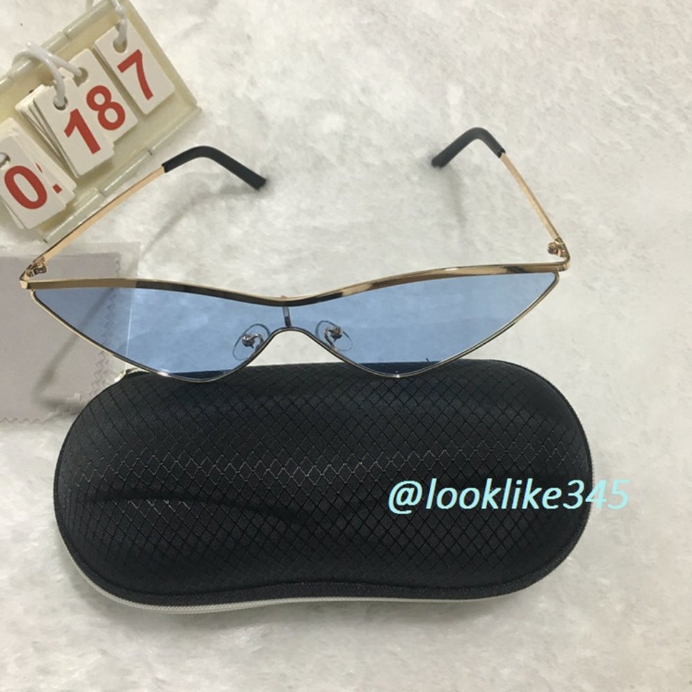 Cat Eyes Gold Frame Blue Lens Sunglasses - Picture 4 of 4